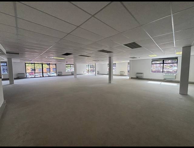 1,014M² OFFICE TO LET IN PLATTEKLOOF 3